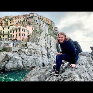 Meet your Posher, Brooke